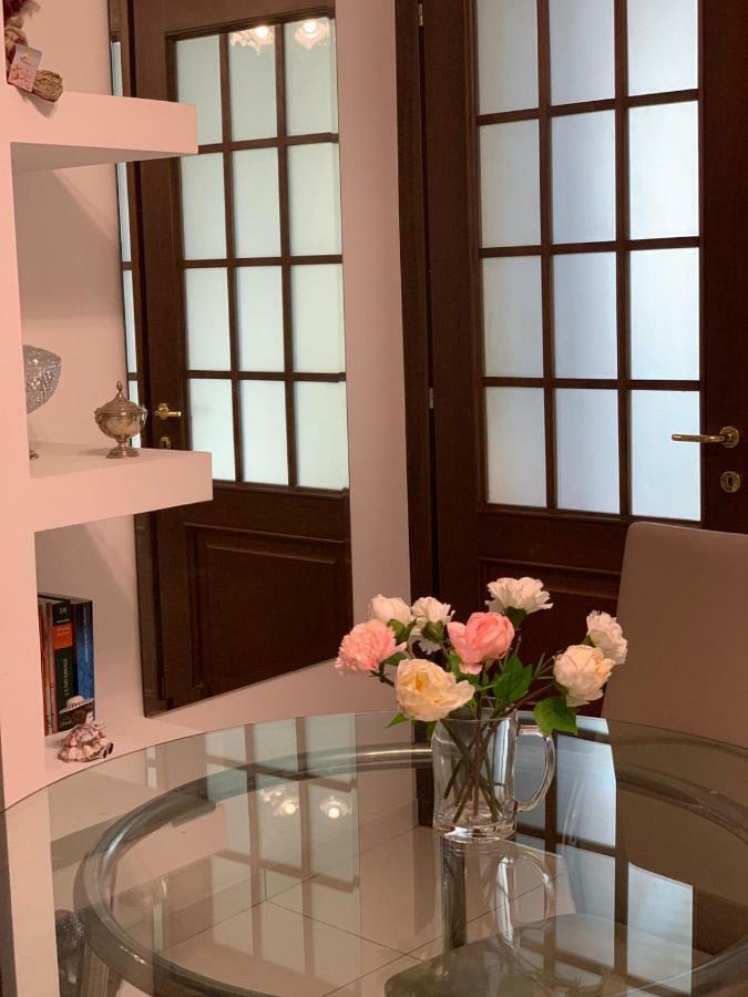 Flowers In Apartamento Roma